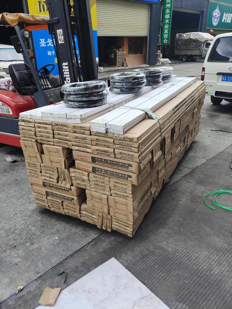 钢材批发新趋势：市场格局变化与机遇